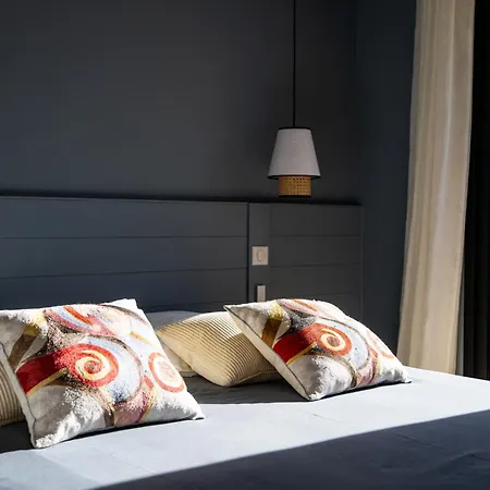 Uhaina 别墅 比亚里茨