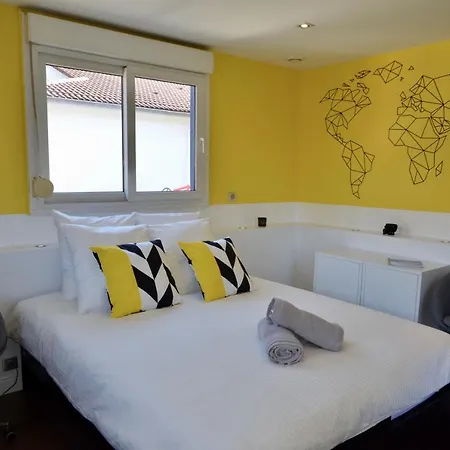 Uhaina * بياريتز